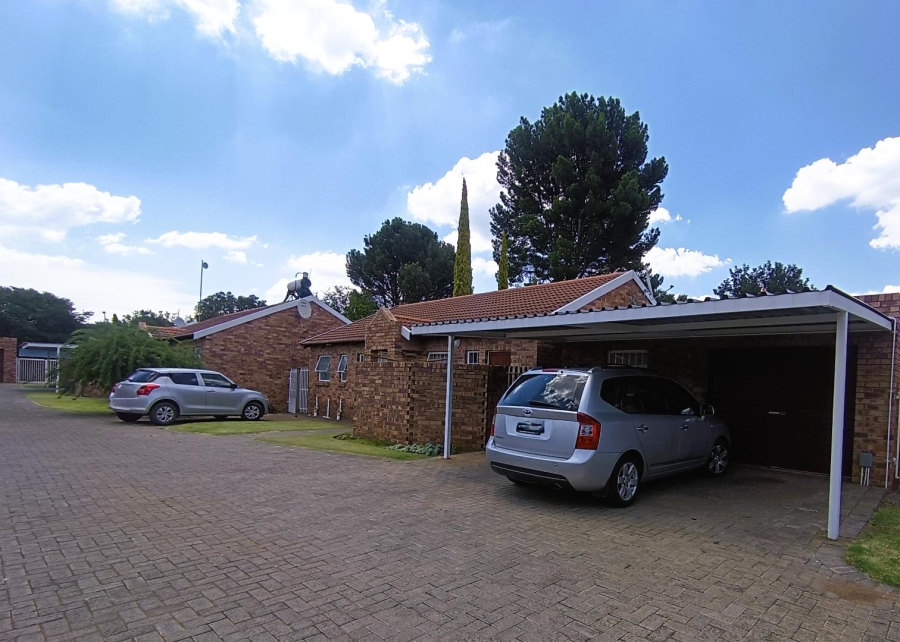 3 Bedroom Property for Sale in Universitas Free State
